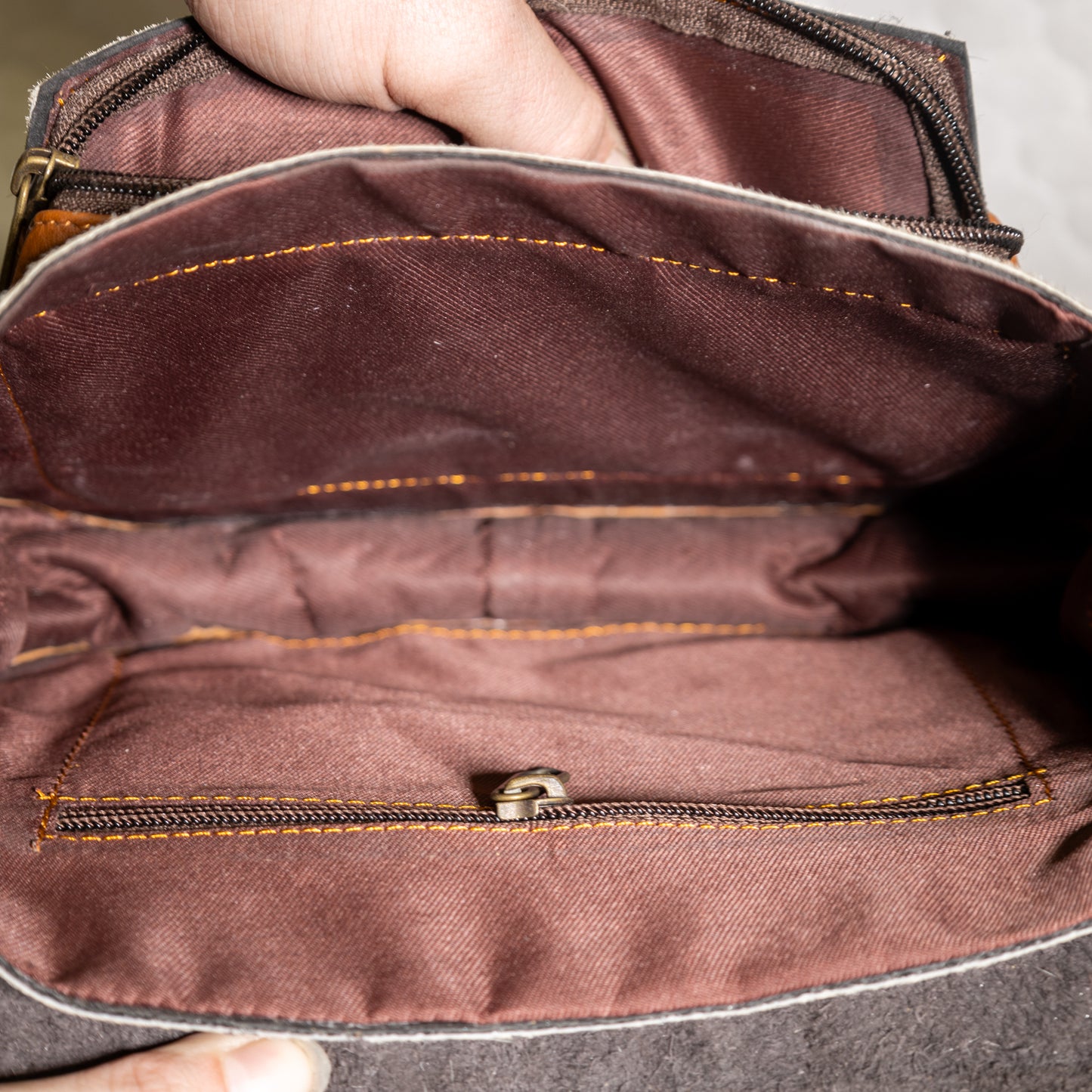 #6 CROSS BODY/POUCH/ BACK ZIPPER