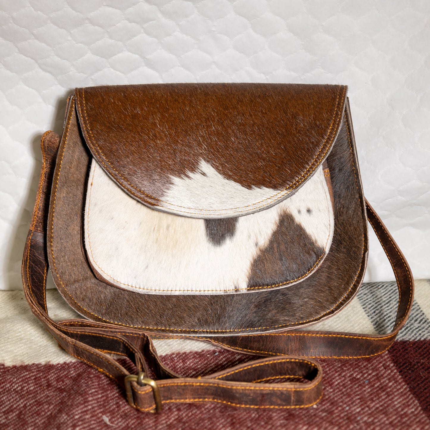 #6 CROSS BODY/POUCH/ BACK ZIPPER