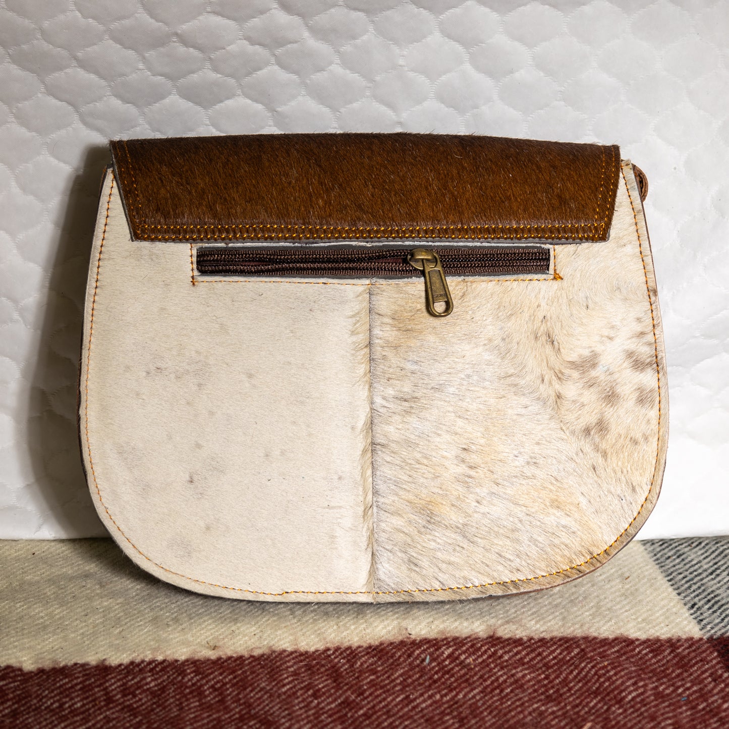 #6 CROSS BODY/POUCH/ BACK ZIPPER
