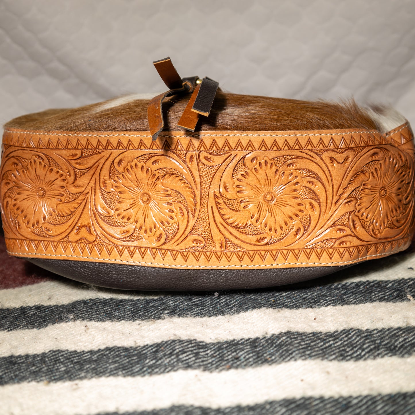 #86 CROSS BODY TOOLED LEATHER BASKET / COWHIDE FRONT / LEATHER BACK
