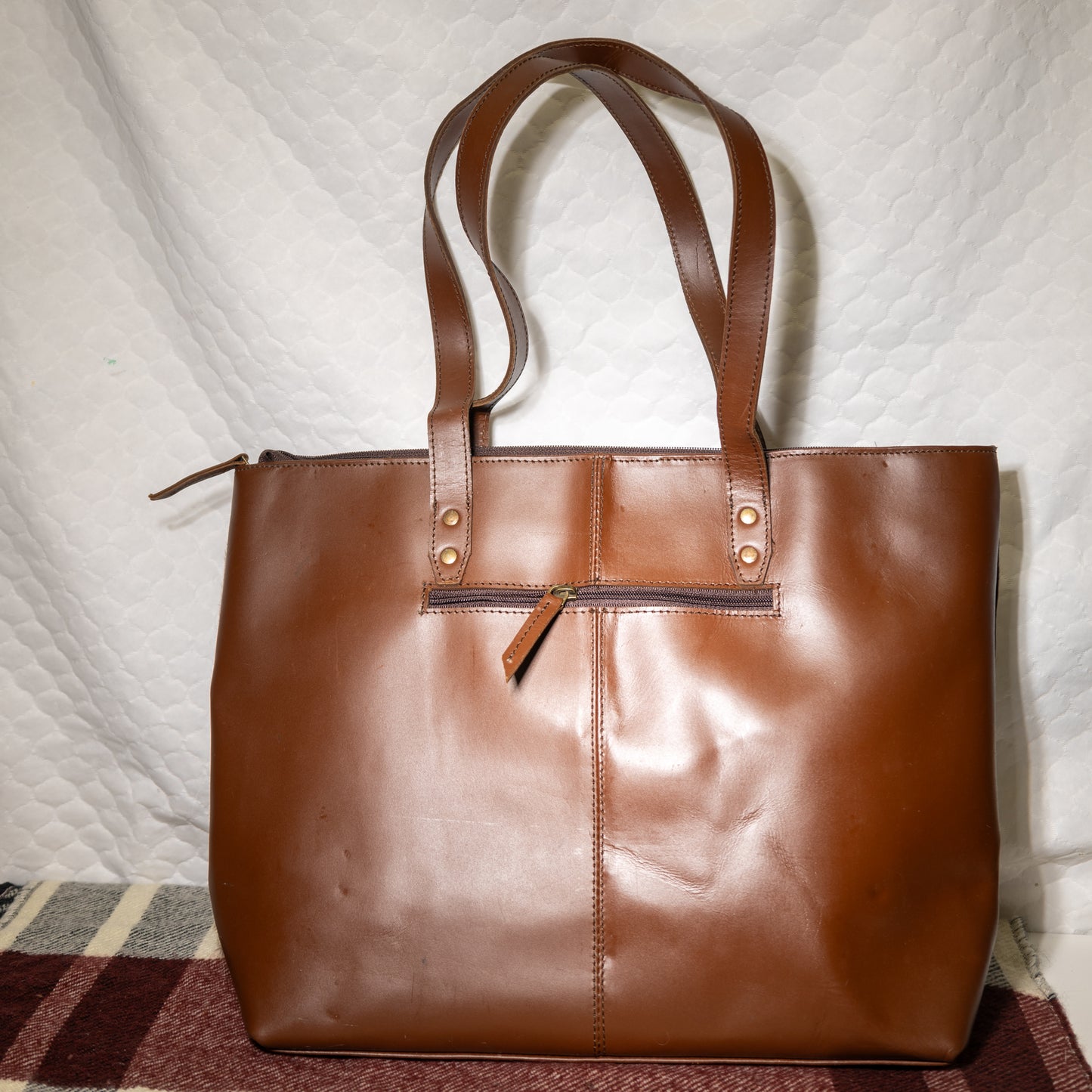 #101 LARGE TOTE / COWHIDE FRONT/ LEATHER BACK/ ZIPPERED POUCH ON BACK