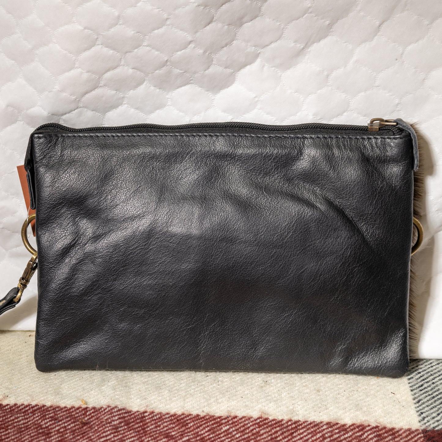 #159 CROSS BODY ZIPPER FRONT/ COWHIDE FRONT/LEATHER BACK