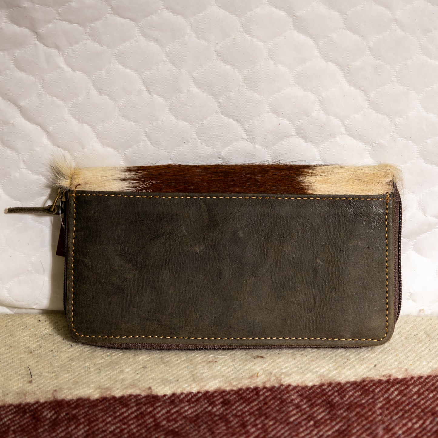 #201 WALLET COWHIDE AND LEATHER FRONT/LEATHER BACK/ZIPPERED