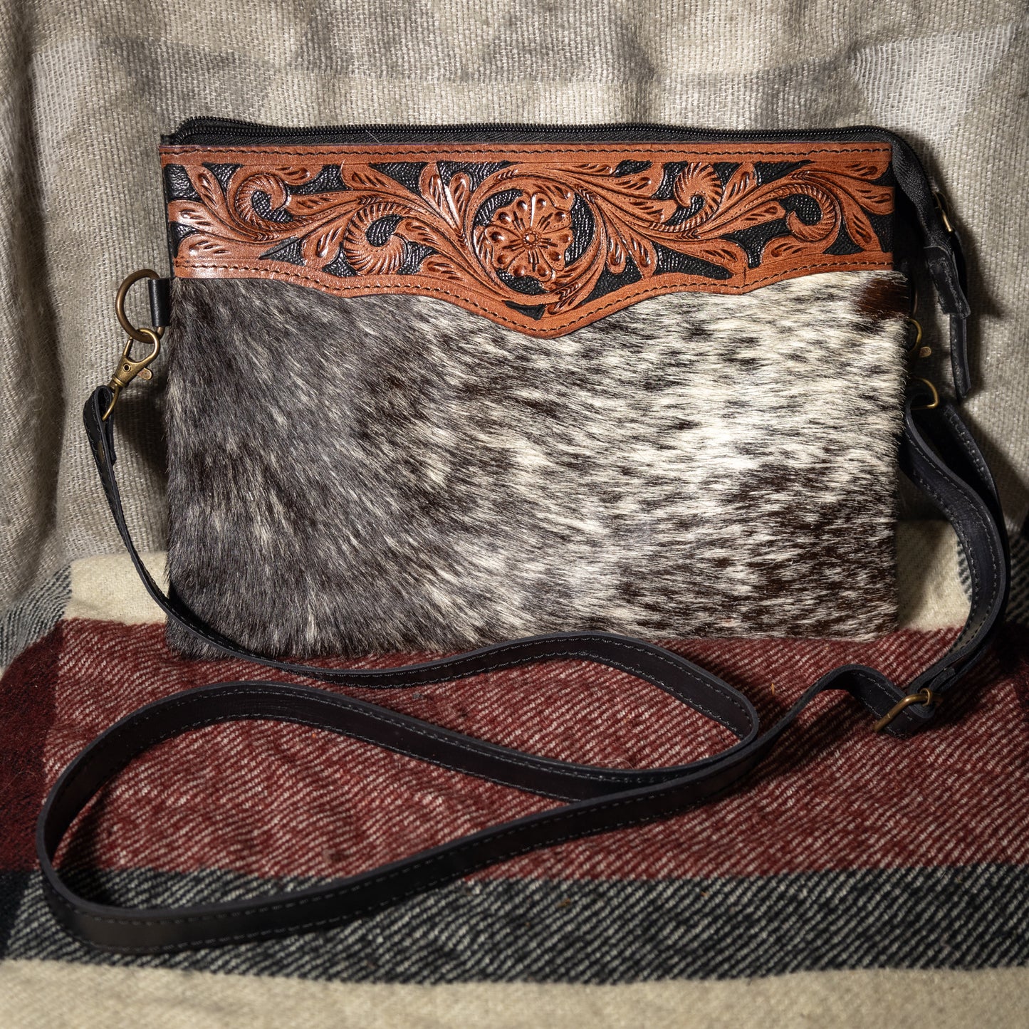 212 COWHIDE CROSSBODY TOOLED FLORAL TOP