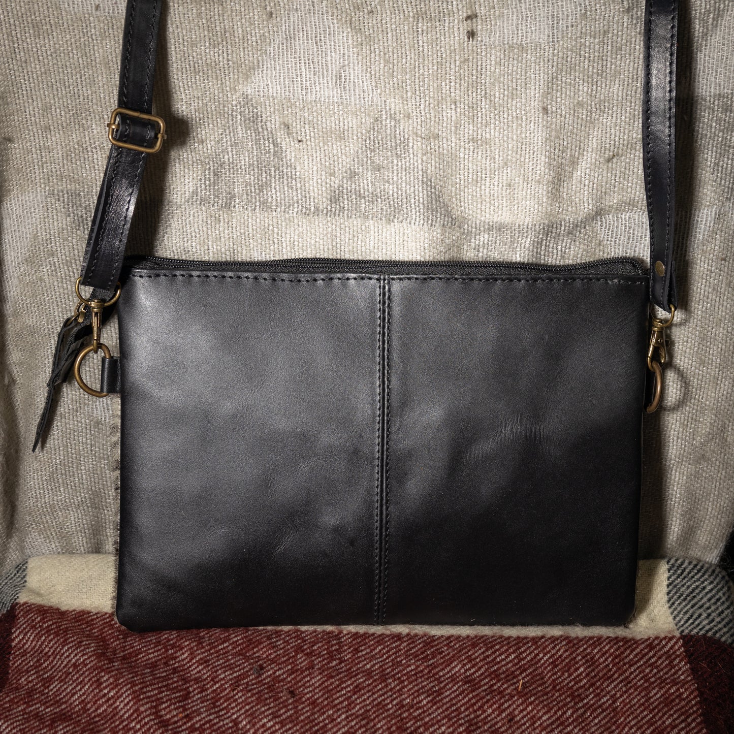 212 COWHIDE CROSSBODY TOOLED FLORAL TOP