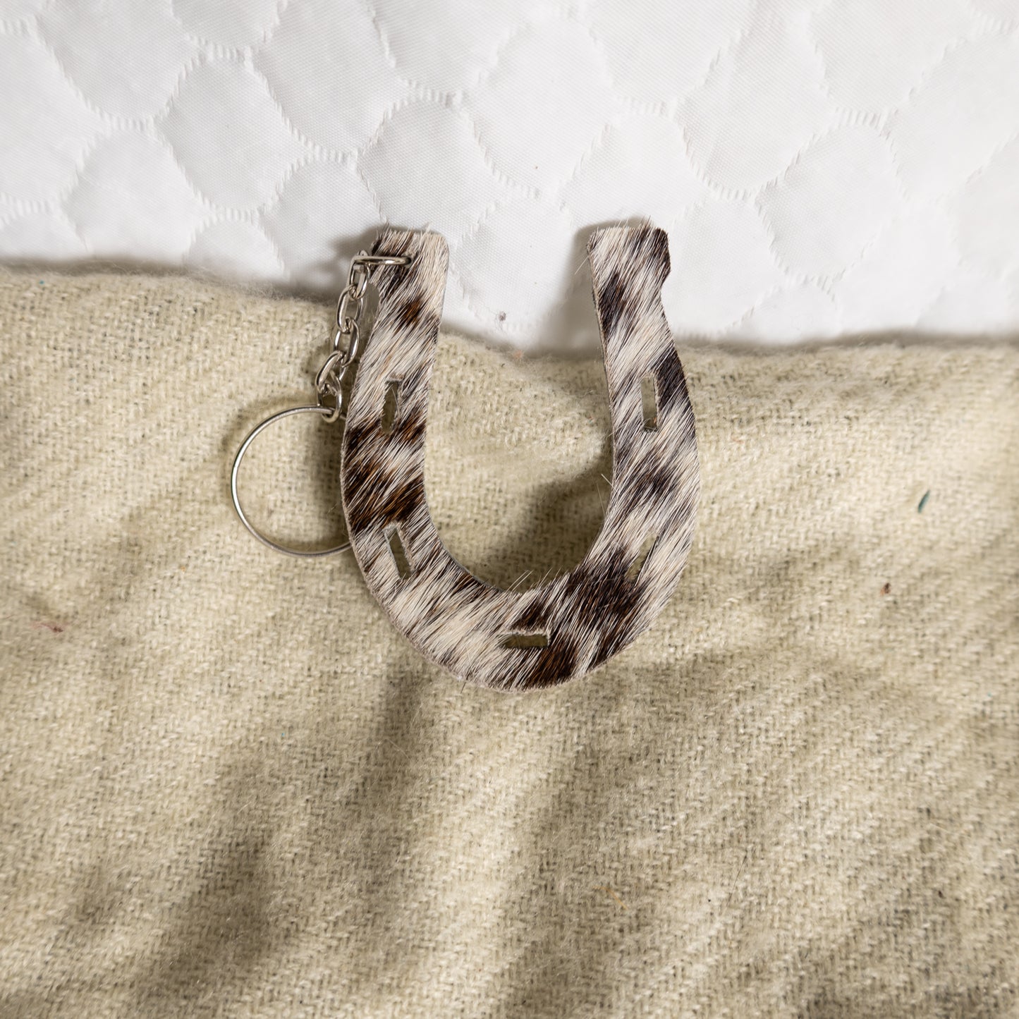 #235 COWHIDE HORSESHOE KEY CHAIN