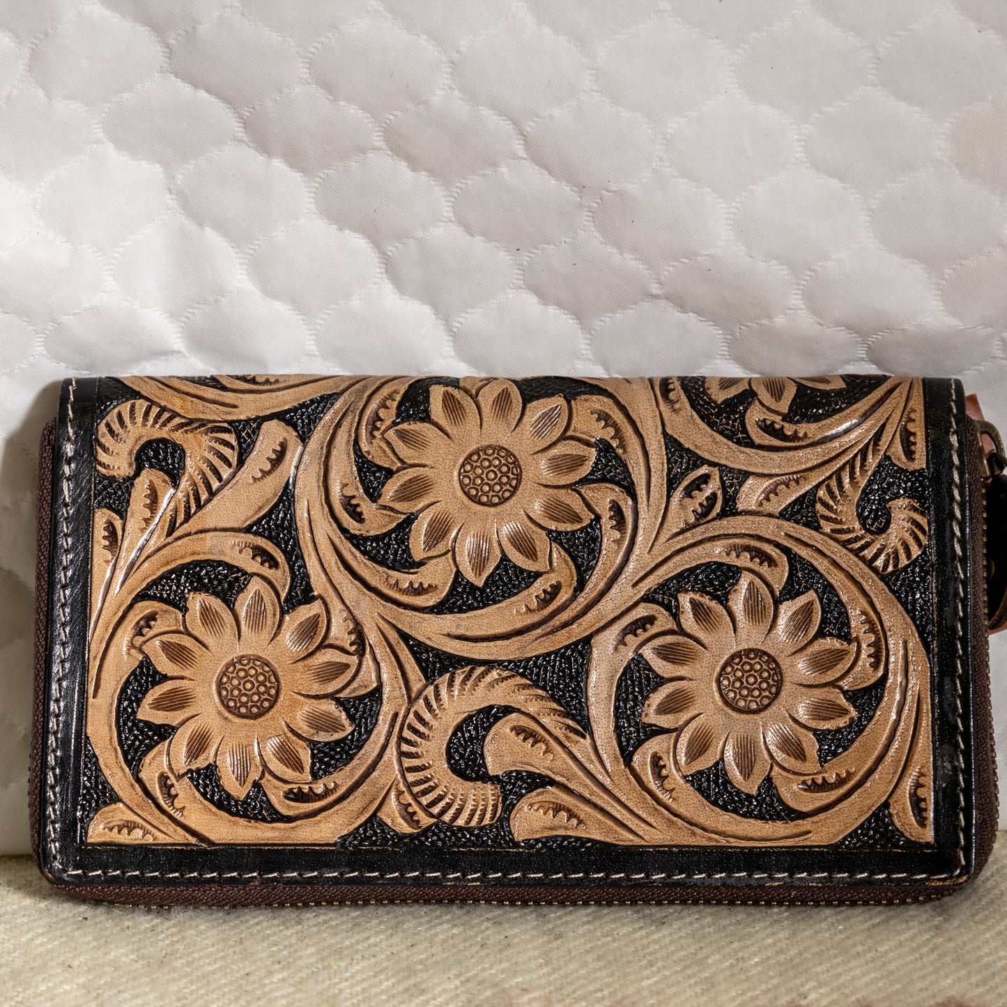 #70 TOOLED WALLET WITH FLOWERS