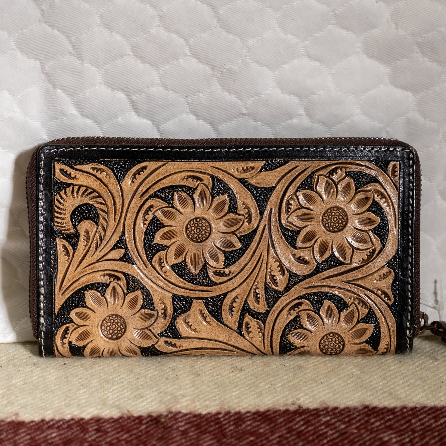 #70 TOOLED WALLET WITH FLOWERS