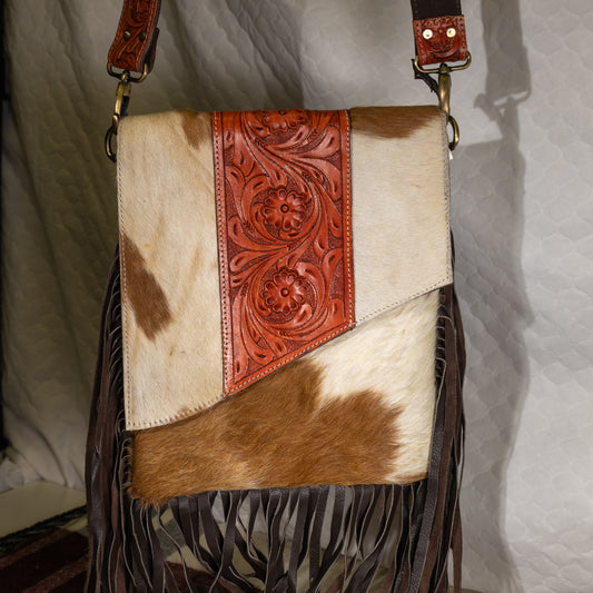 #104 LARGE PURSE FOLDOVER FLAP TOOLED LEATHER ON COWHIDE