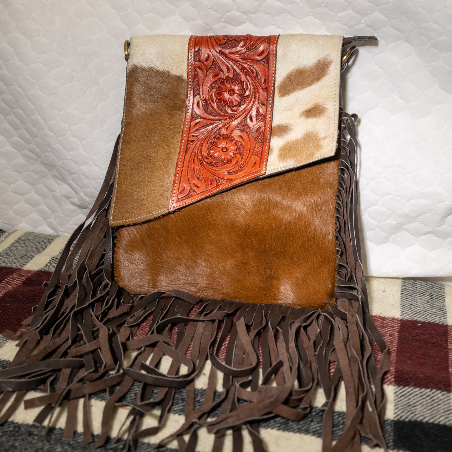 #104 LARGE PURSE FOLDOVER FLAP TOOLED LEATHER ON COWHIDE