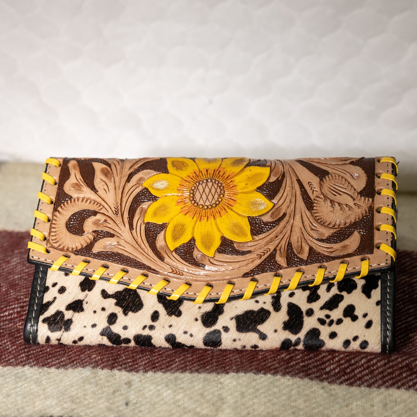 #106 WALLET TOOLED SUNFLOWER FLAP/LACED EDGE