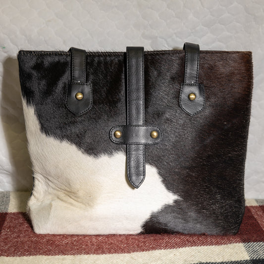 #157 LARGE PURSE/ BELT STYLE/ COWHIDE FRONT / LEATHER BACK