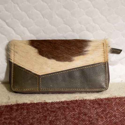 #201 WALLET COWHIDE AND LEATHER FRONT/LEATHER BACK/ZIPPERED