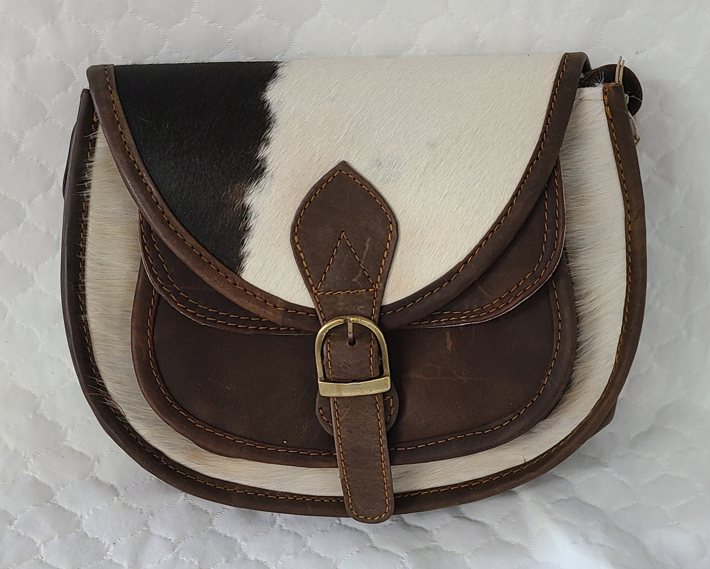 #74 CROSS BODY/ POUCH/ LEATHER BACK