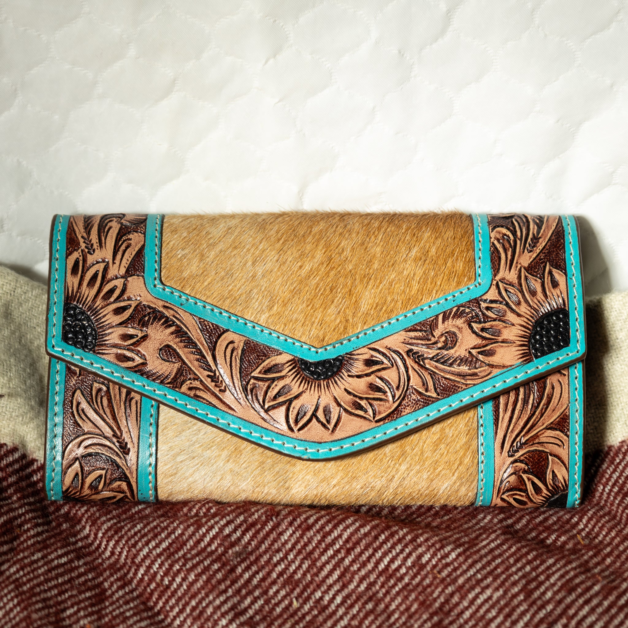 204 LADIES COWHIDE WALLET TOOLED TURQUOISE SUNFLOWERS PEMBINA LEATHER WHOLESALERS