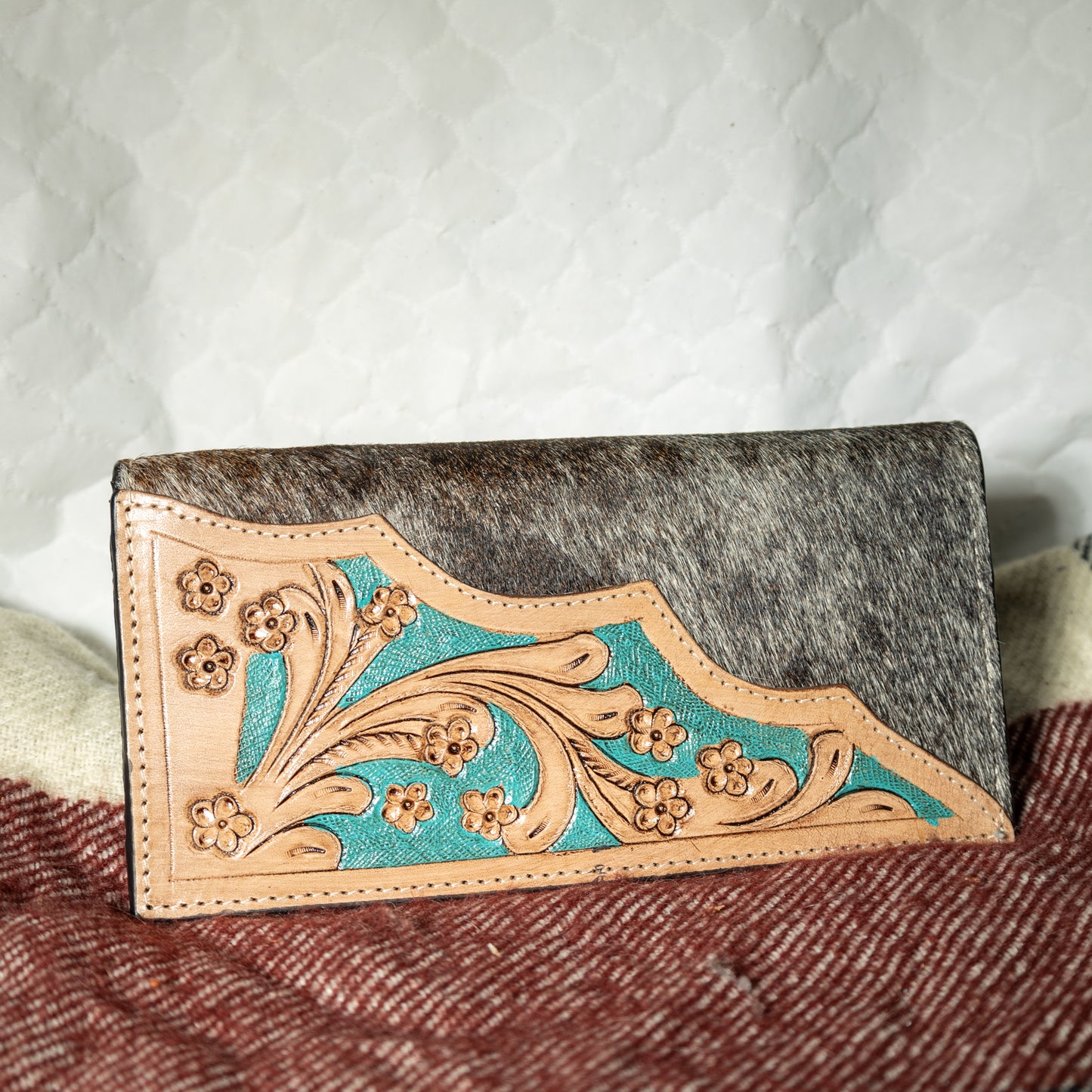 207 LADIES COWHIDE WITH TOOLED FLOWER TOP/TEAL BUE BACKGROUND