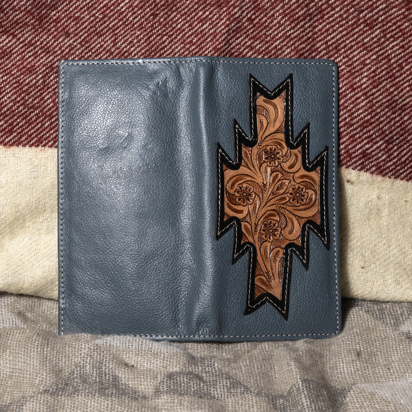 #237 UNISEX LEATHER WALLET/TOOLED FLORAL INSERT.